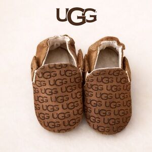 UGG Tan toddler Slippers - tan and white booties for baby - Ugg booties